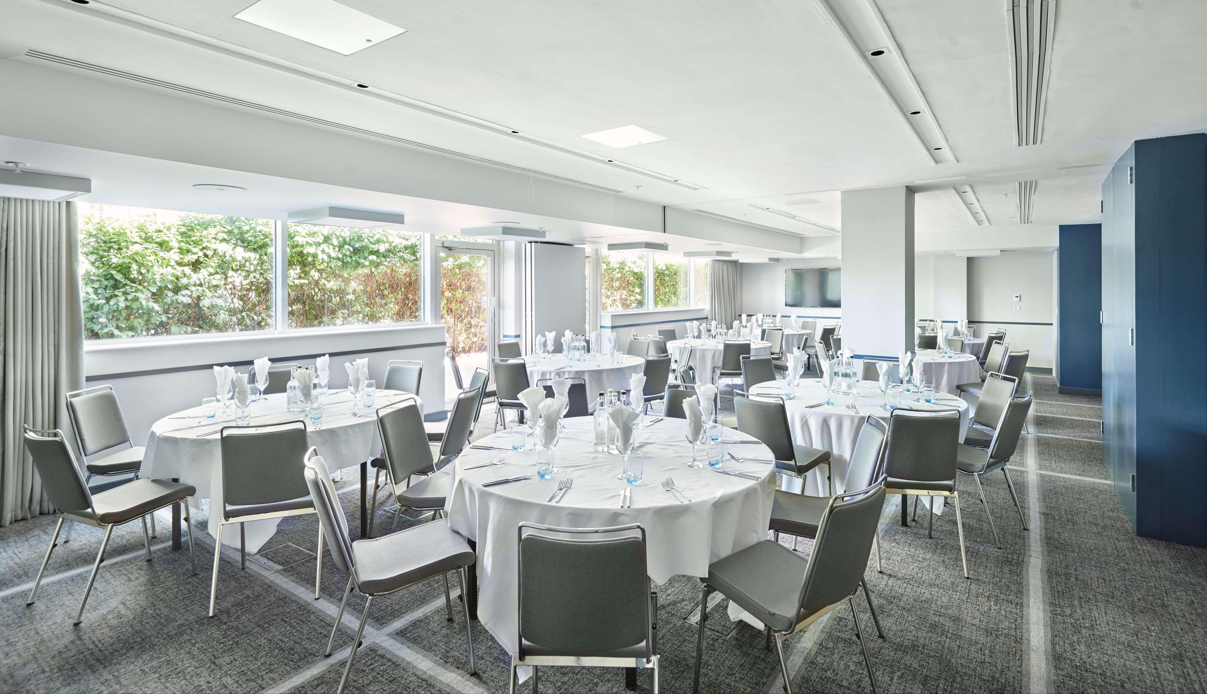 Hyatt Place London Heathrow Airport Hillingdon Esterno foto